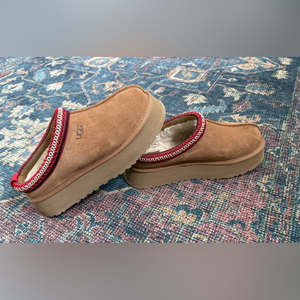 UGG Tazz - size 8 - Picture 5 of 9